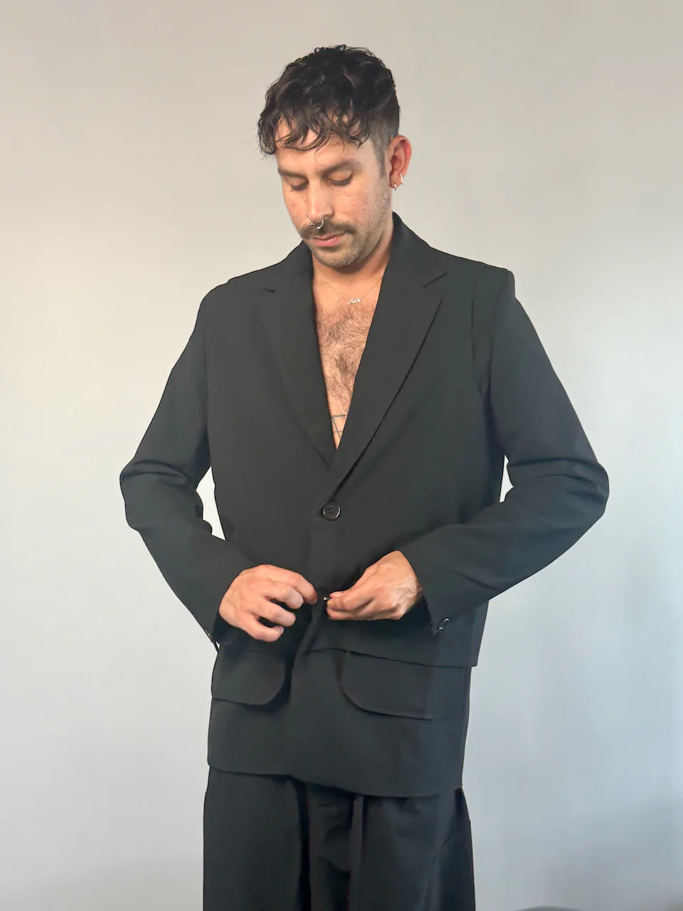 ANTS BLAZER BLACK  by Henrik Vibskov - Image 18