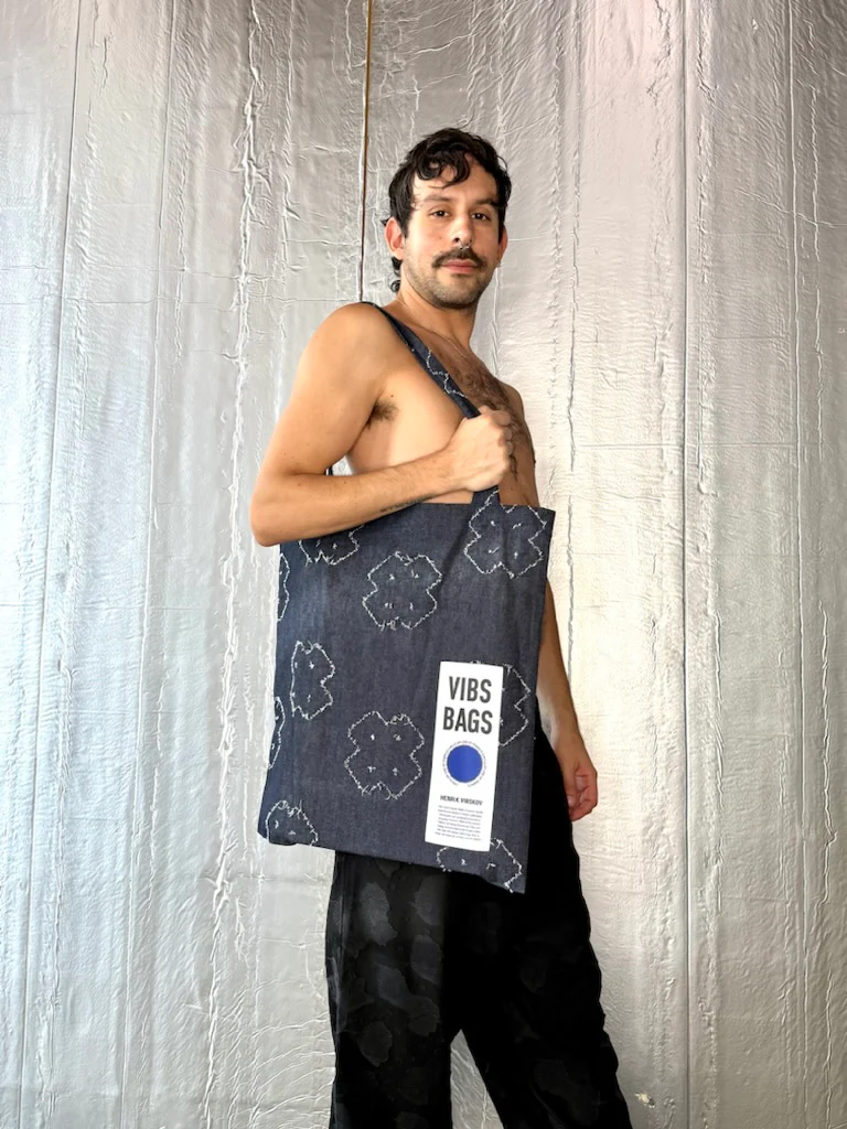 ARCHIVE FABRIC TOTE BAG BY Henrik Vibskov - Image 2