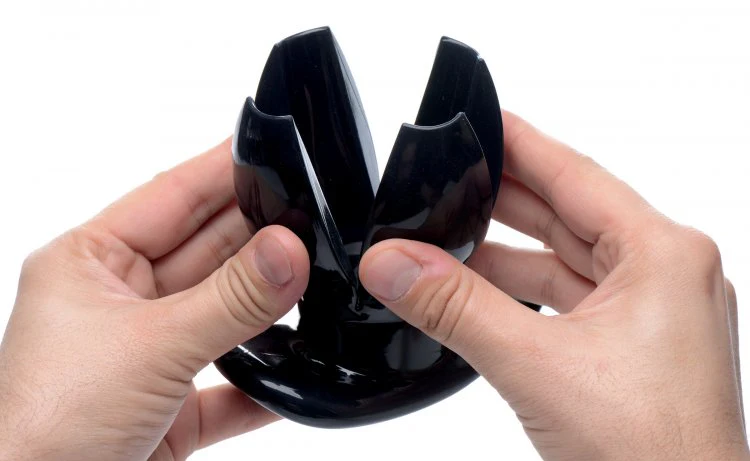 Claw Expanding Anal Dilator - Image 9