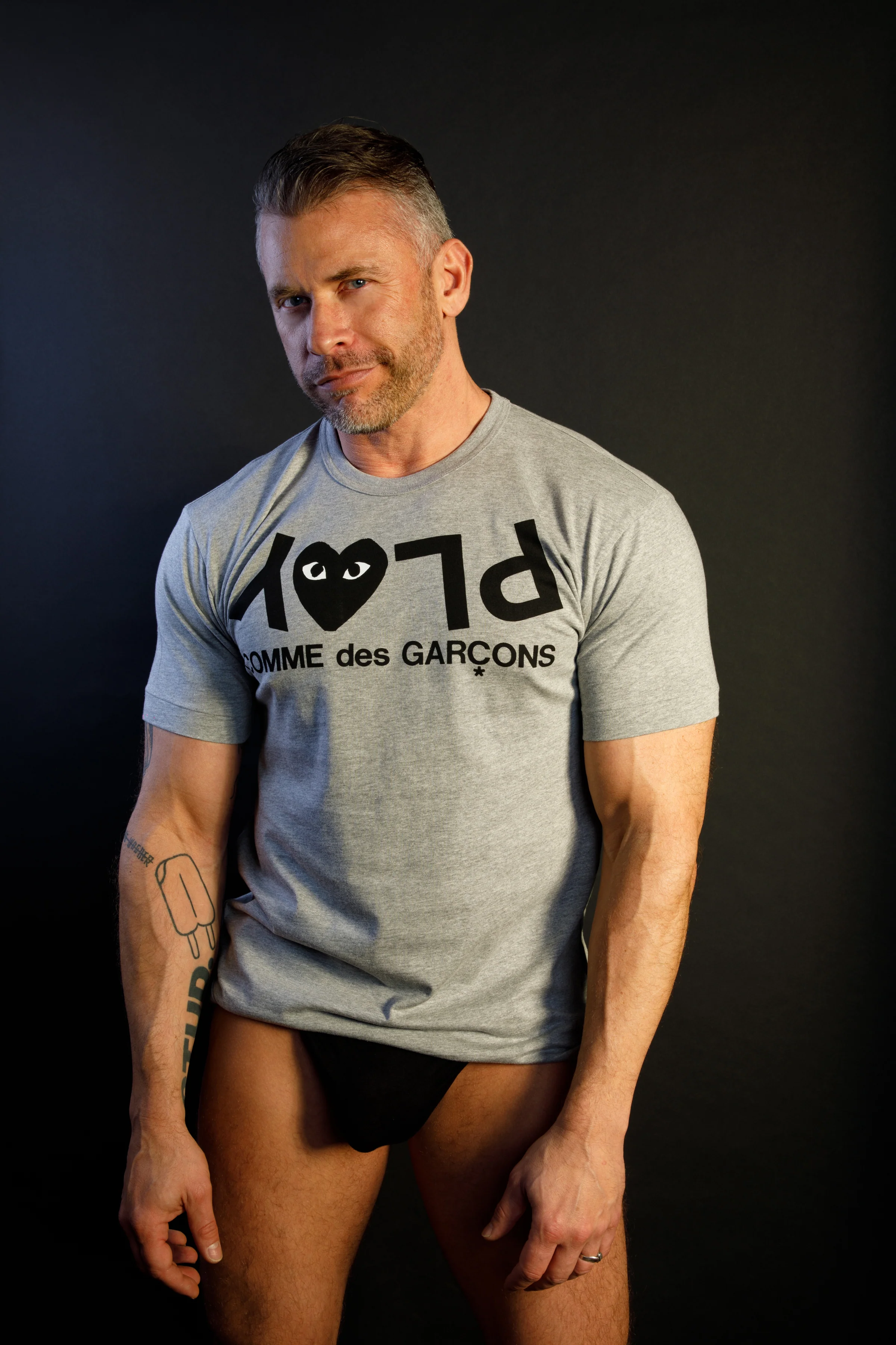 COMME des GARÇONS PLAY GRAY PLAY TEE - Image 5