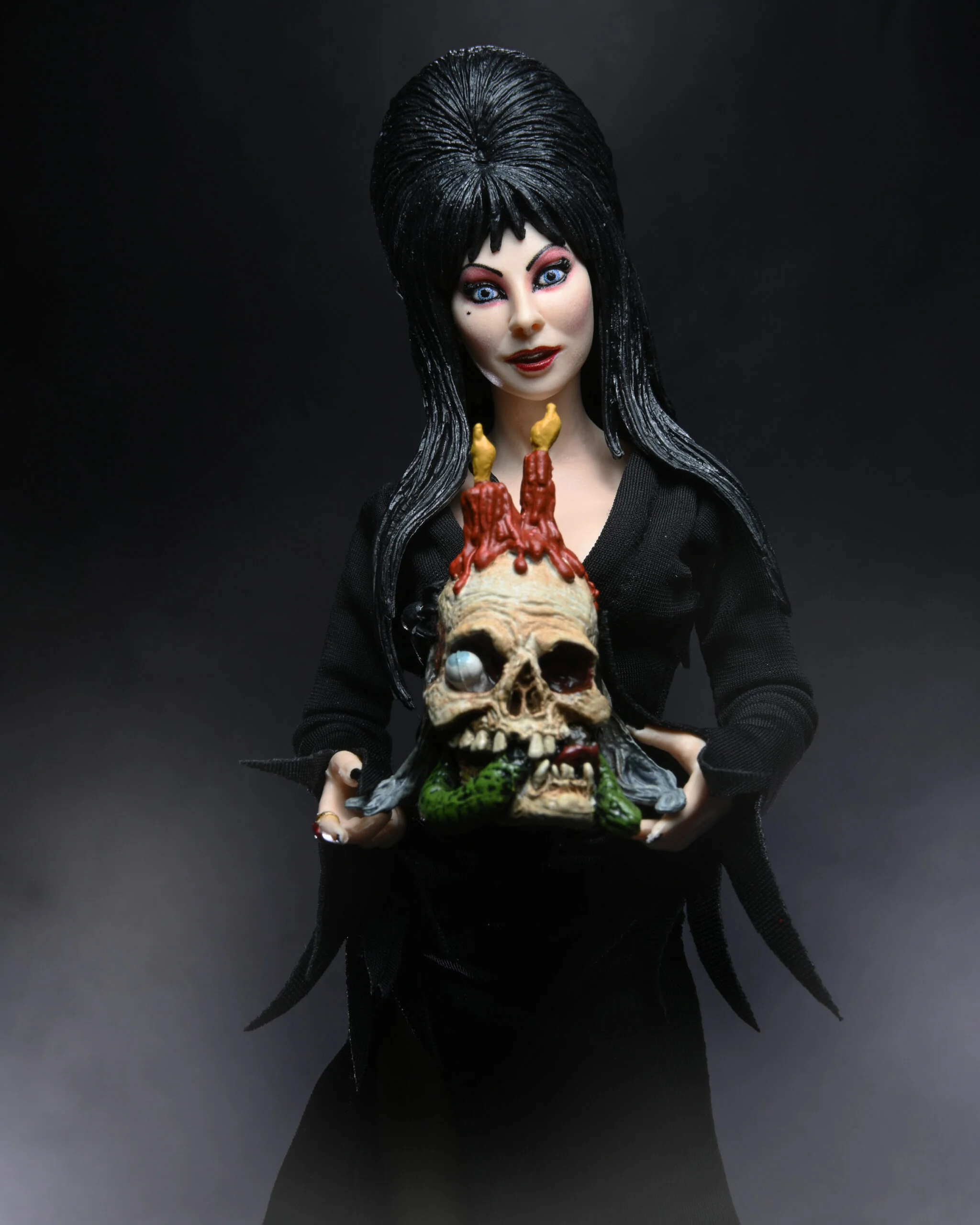 Elvira, Mistress of the dark 8" Action Figure - Image 8