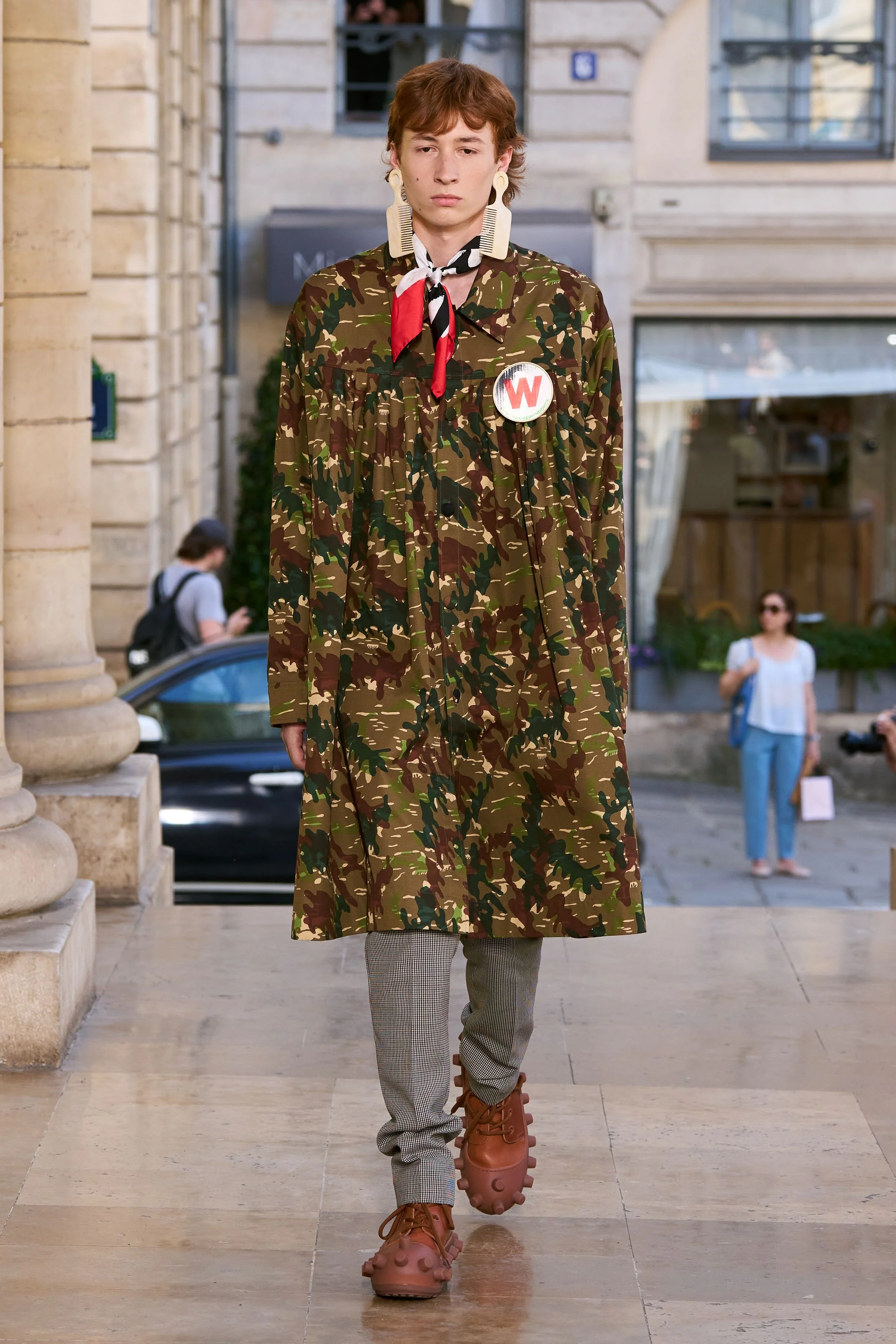 Glitch Lenticular Button by Walter Van Beirendonck - Image 6