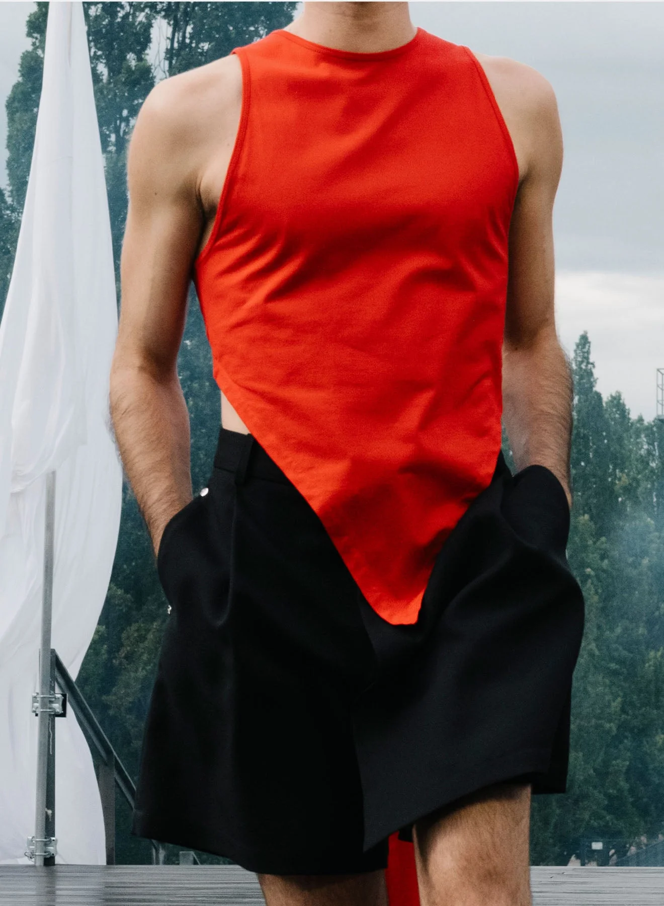 GMBH AYLIN TIED TANK TOP RED - Image 2