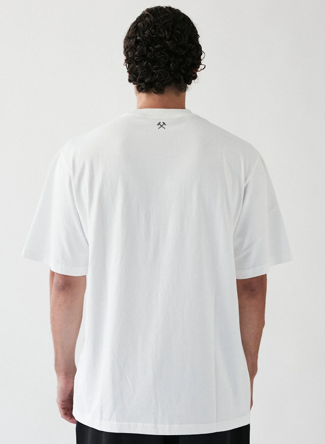 GMBH T-SHIRT WITH EMBROIDERED NECKLINE - Image 3