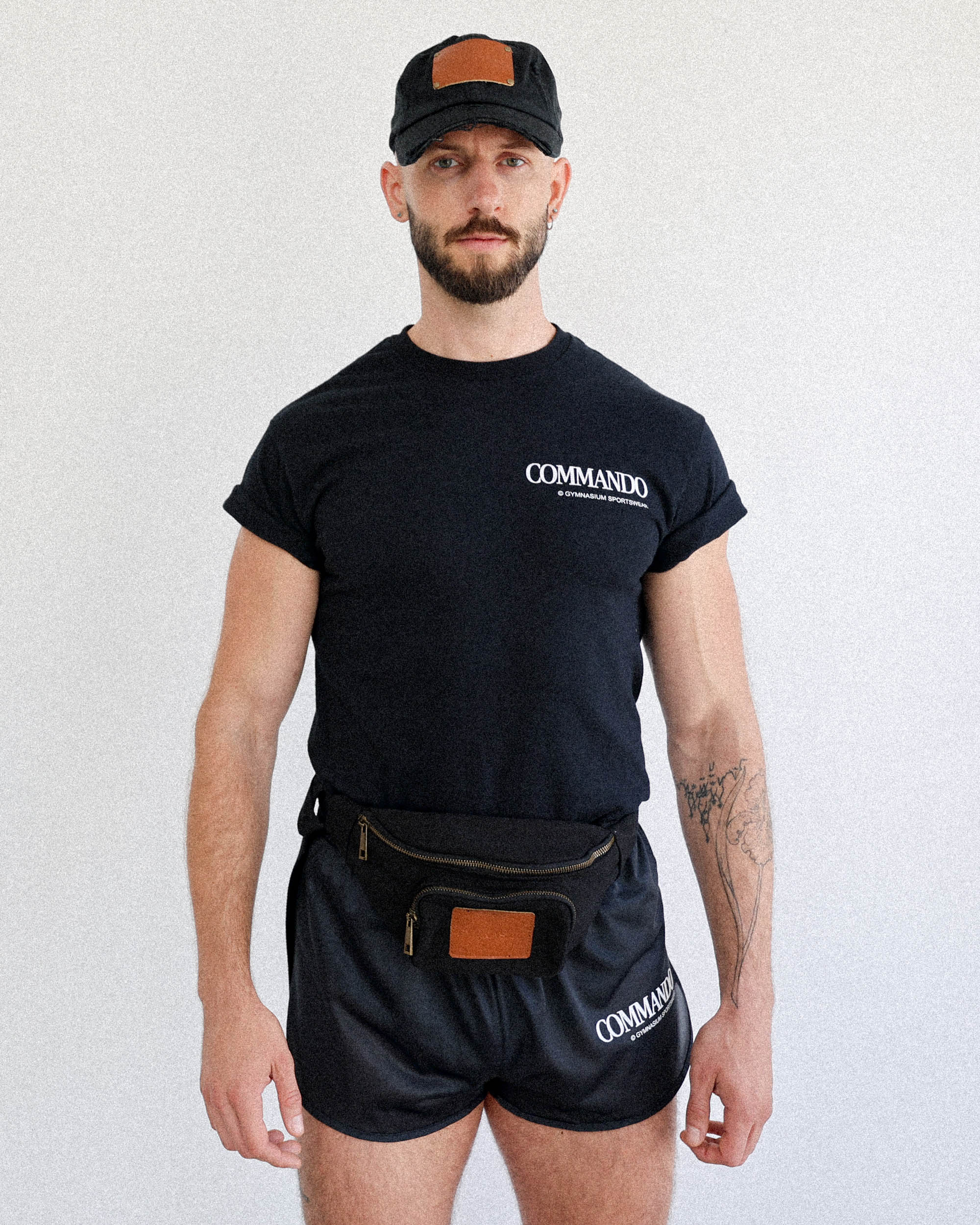 GYMNASIUM THE COMMANDO T-SHIRT IN BLACK - Image 3