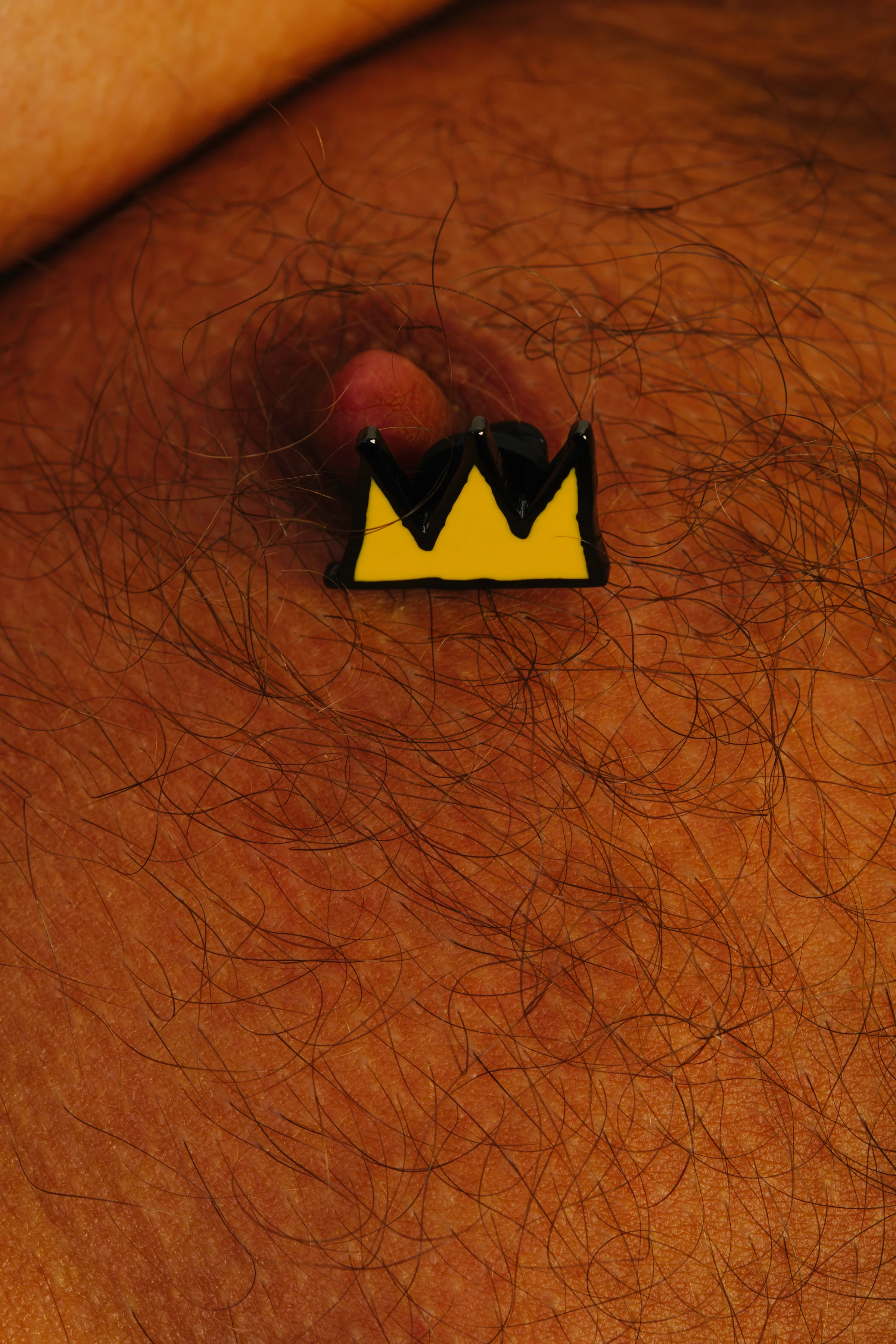JEAN-MICHEL BASQUIAT CROWN PIN - Image 6