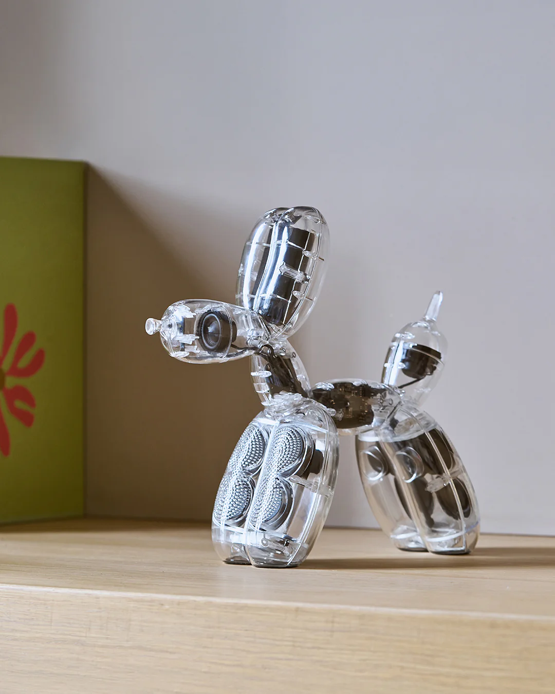 JEFF KOONS x LEXON Balloon Dog Speaker - Image 3