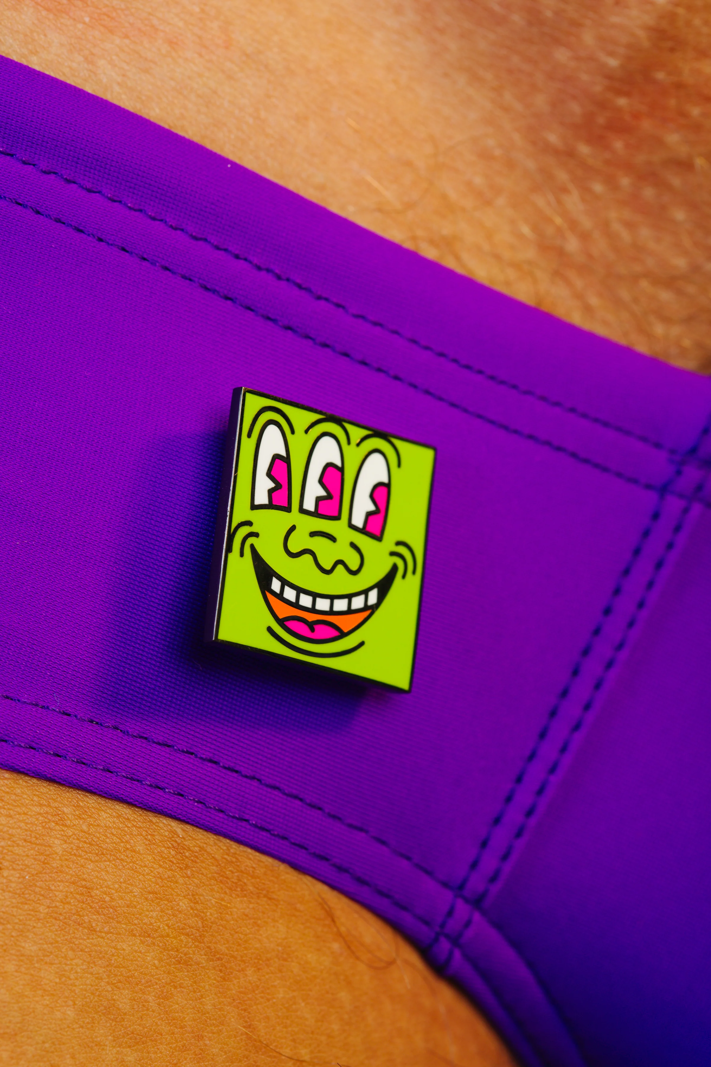 KEITH HARING 3-EYED MONSTER PIN - Image 3