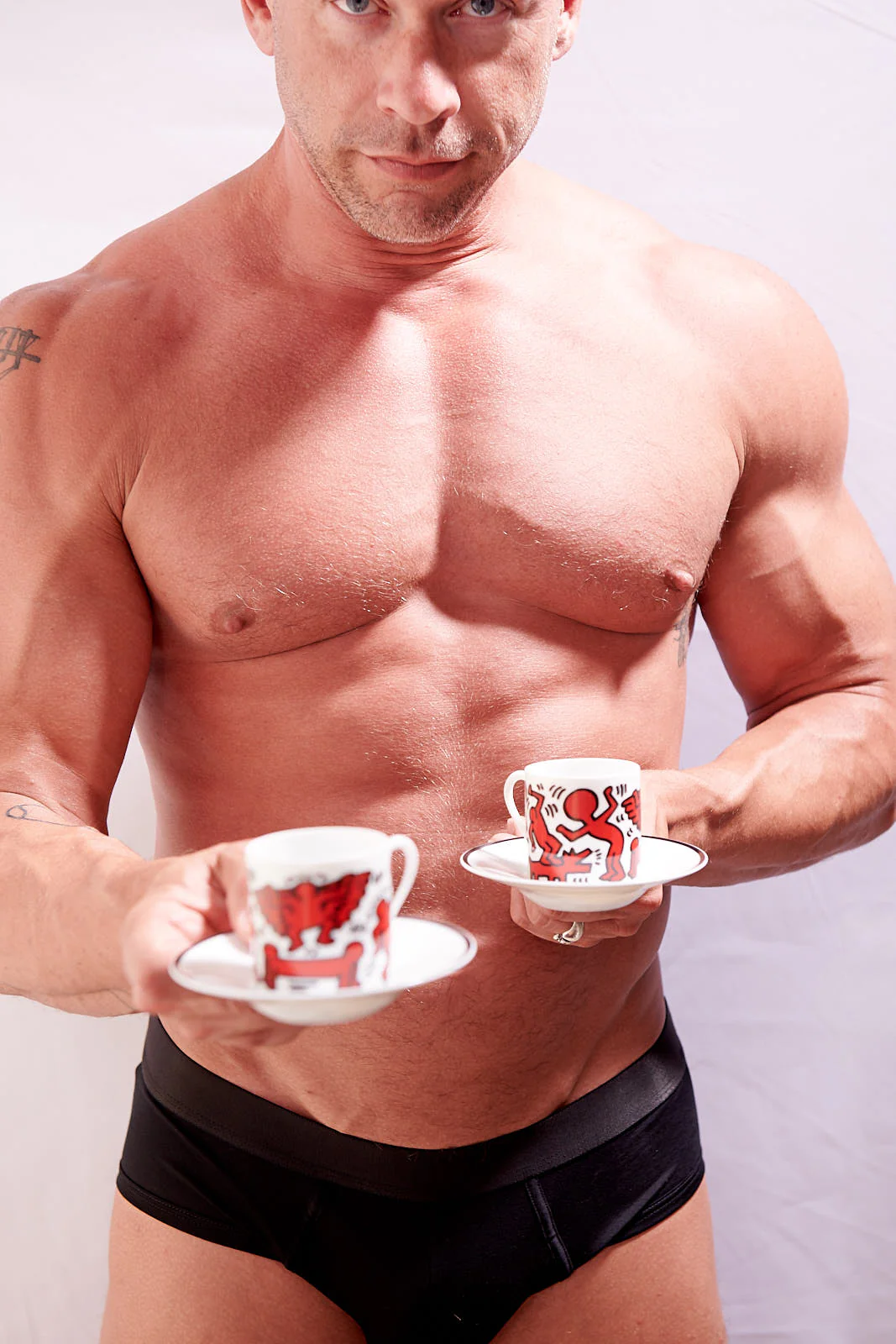 Keith Haring Porcelain Espresso Set - Red on White - Image 10