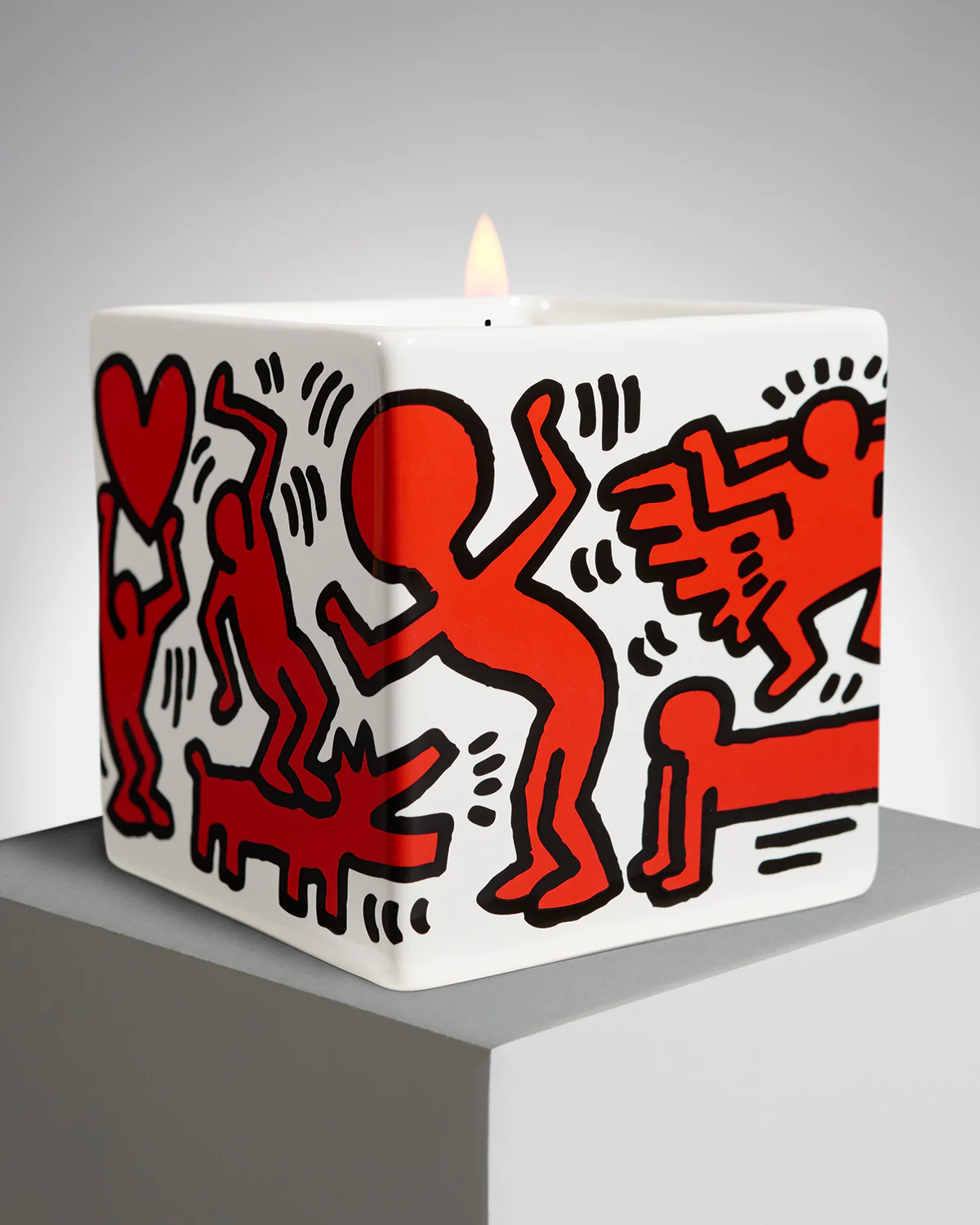KEITH HARING "RED ON WHITE" SQUARE PERFUMED CANDLE - Image 11