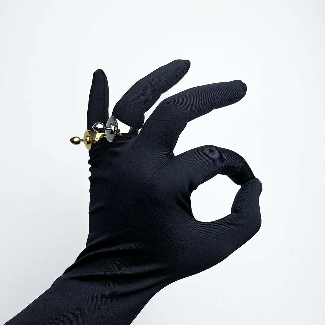 KISKA LAB MINI PLUG SIGNET GOLD RING - Image 3