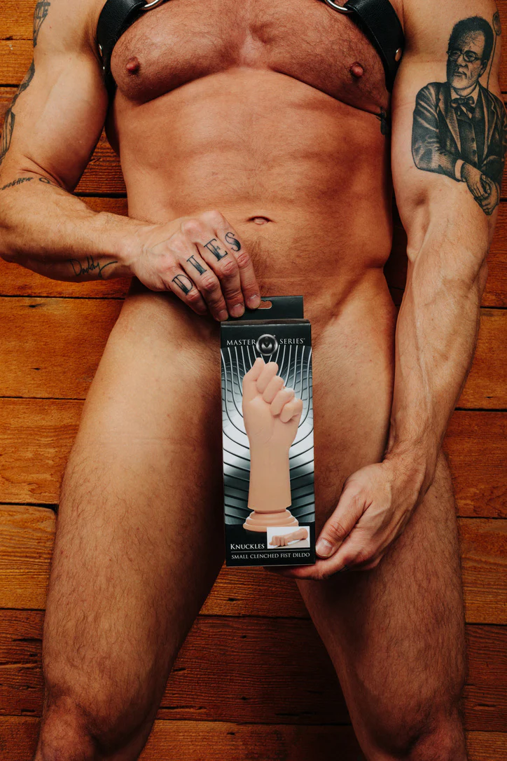 Knuckles Small Clenched Fist Dildo - Image 2