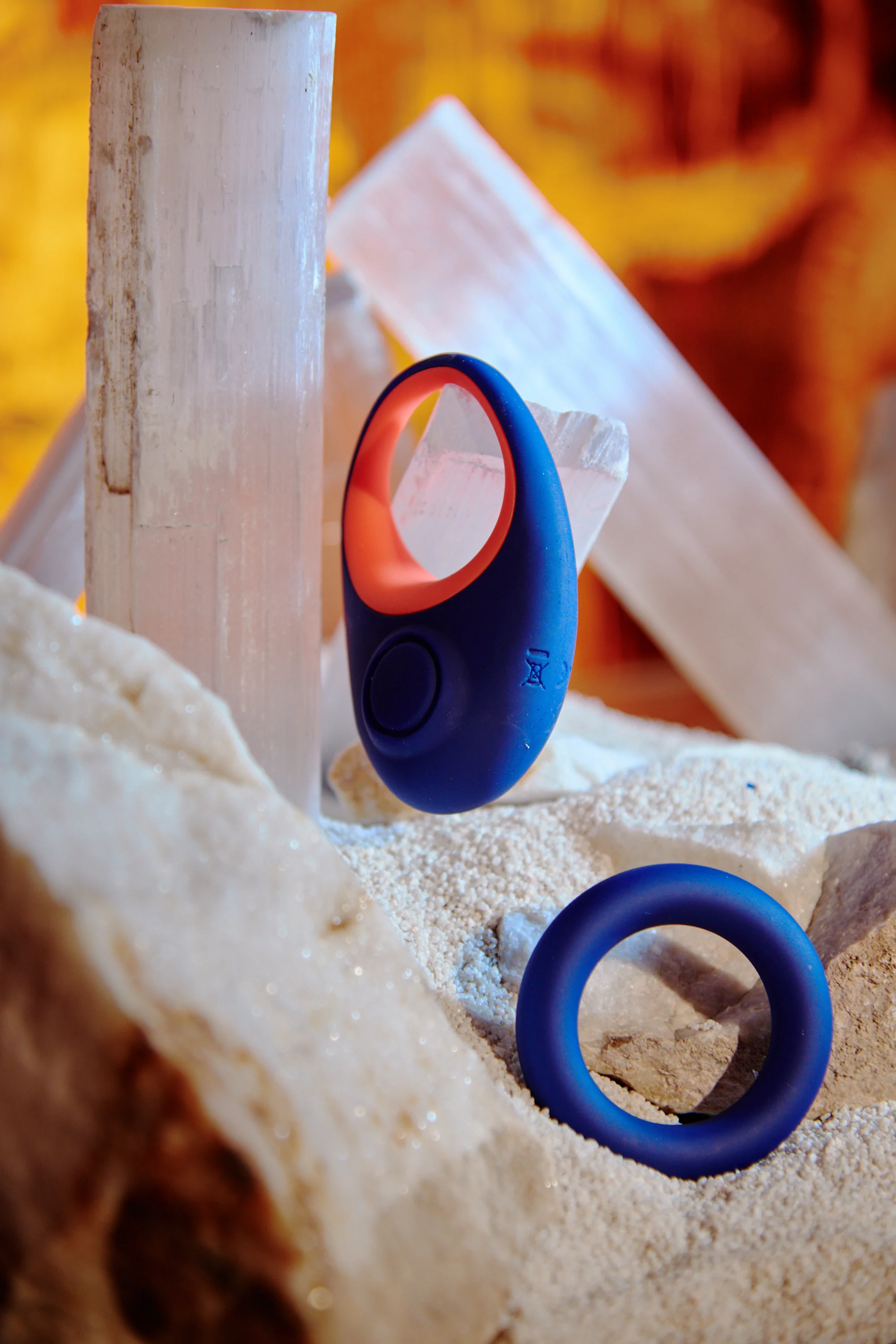Link Up Verge Vibrating Cock Ring - Black/Orange - Image 2