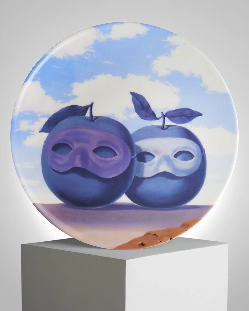 MAGRITTE PORCELAIN PLATE LE DOMAINE ENCHANTÉ VII - Image 3