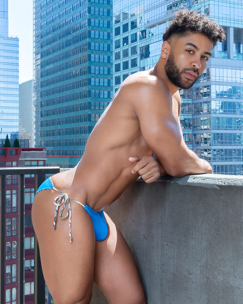 2-IN-1 MAUI SIDE TIE REVERSIBLE LOW RISE SWIM BRIEF - BLUE / ZIGZAG PRINT - Image 12