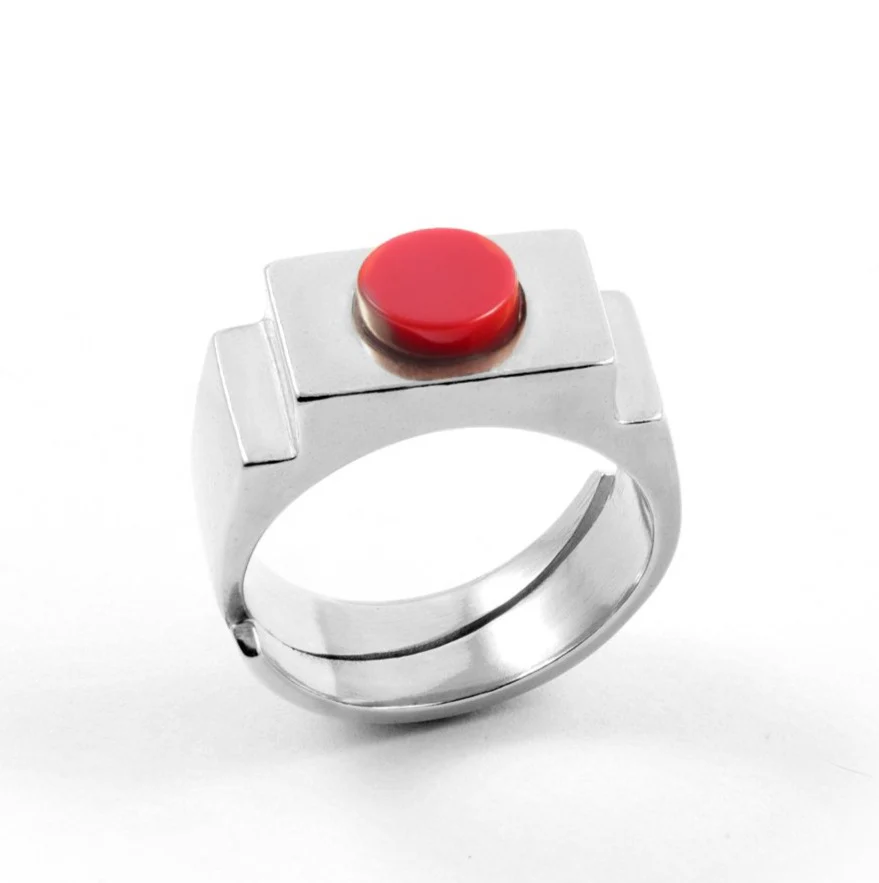 Red Circle Ring Silver by Jonathan Johnson - Image 2