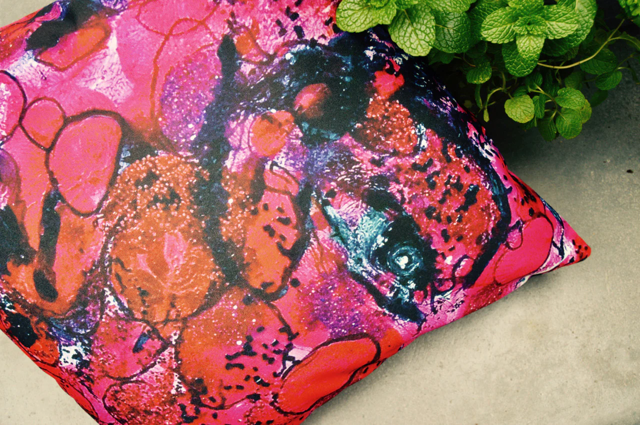 Robert Knoke Debbie Harry Pillow for Henzel Studio - Image 6