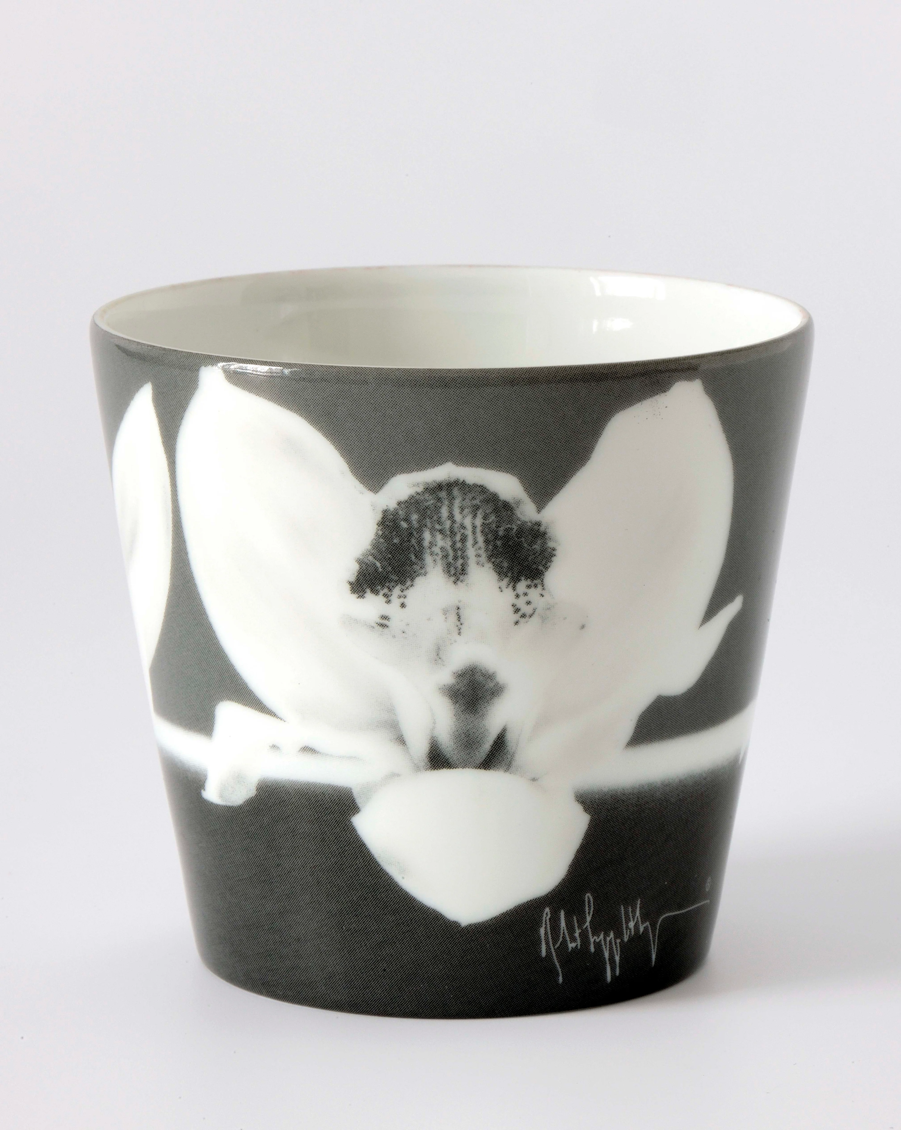 ROBERT MAPPLETHORPE PERFUMED CANDLE ORCHIDS - Image 2