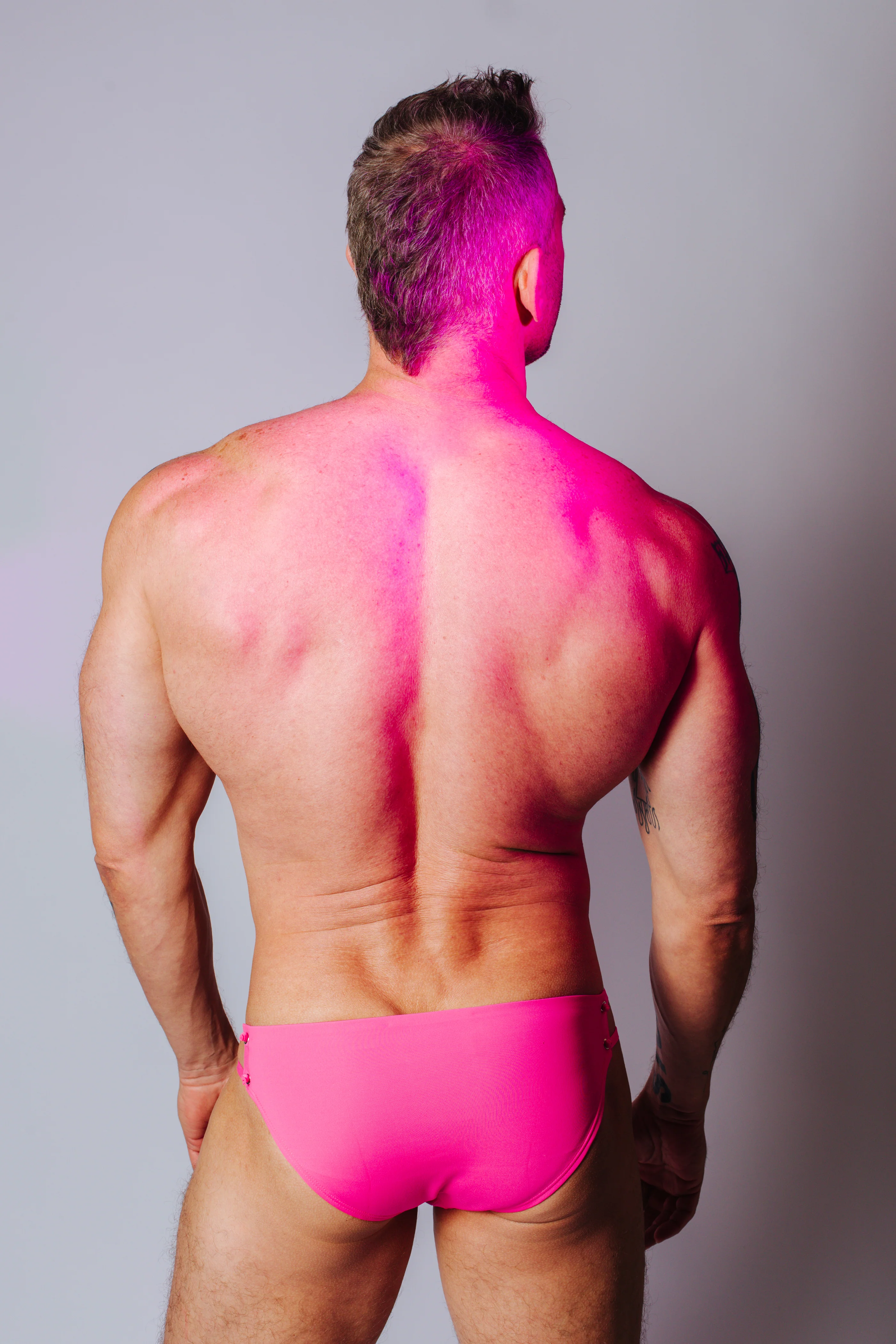 RUDI GERNREICH THE KNOT BOTTOM HOT PINK - Image 6