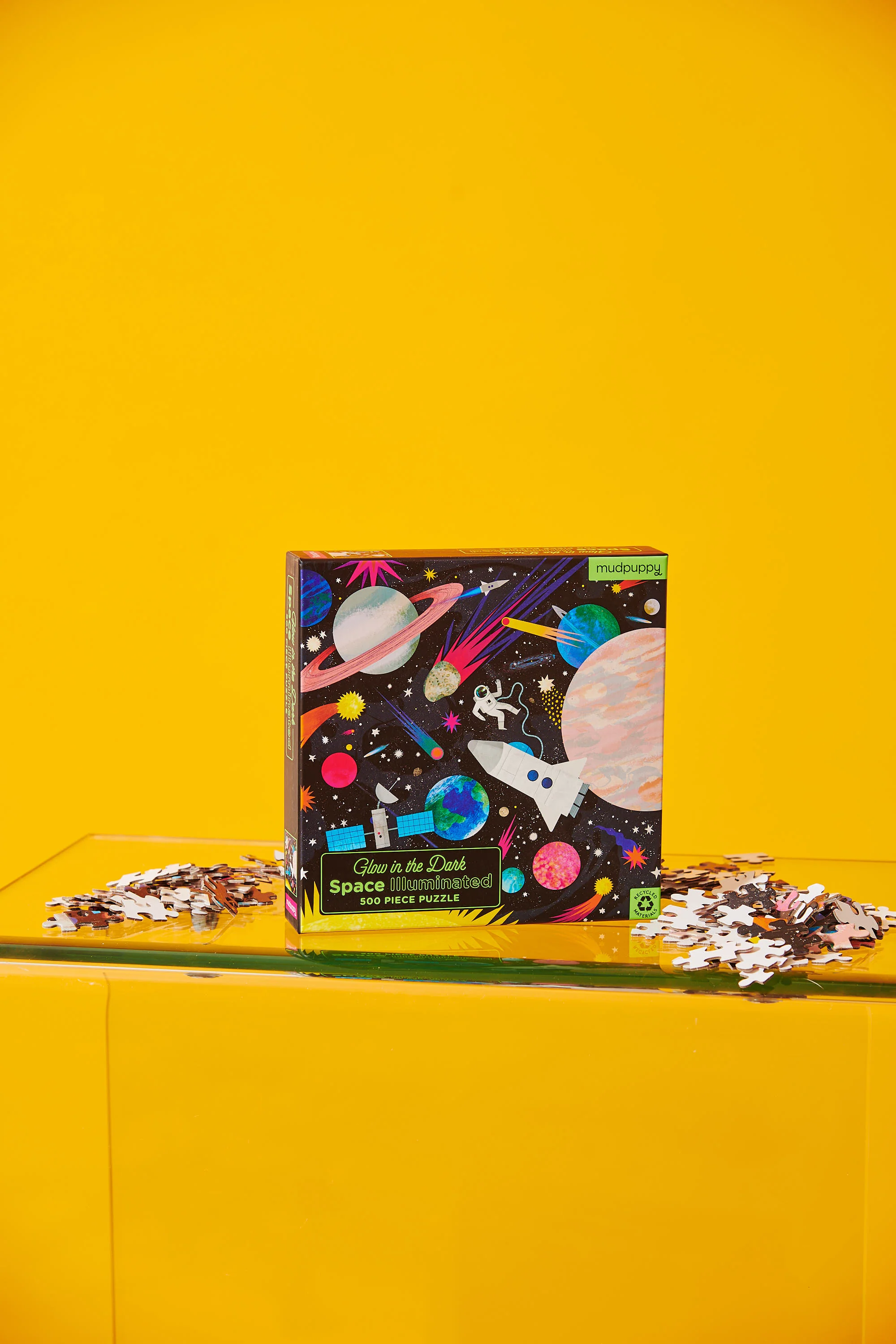 Space Illuminated 500 Piece Glow in the Dark Family Puzzle