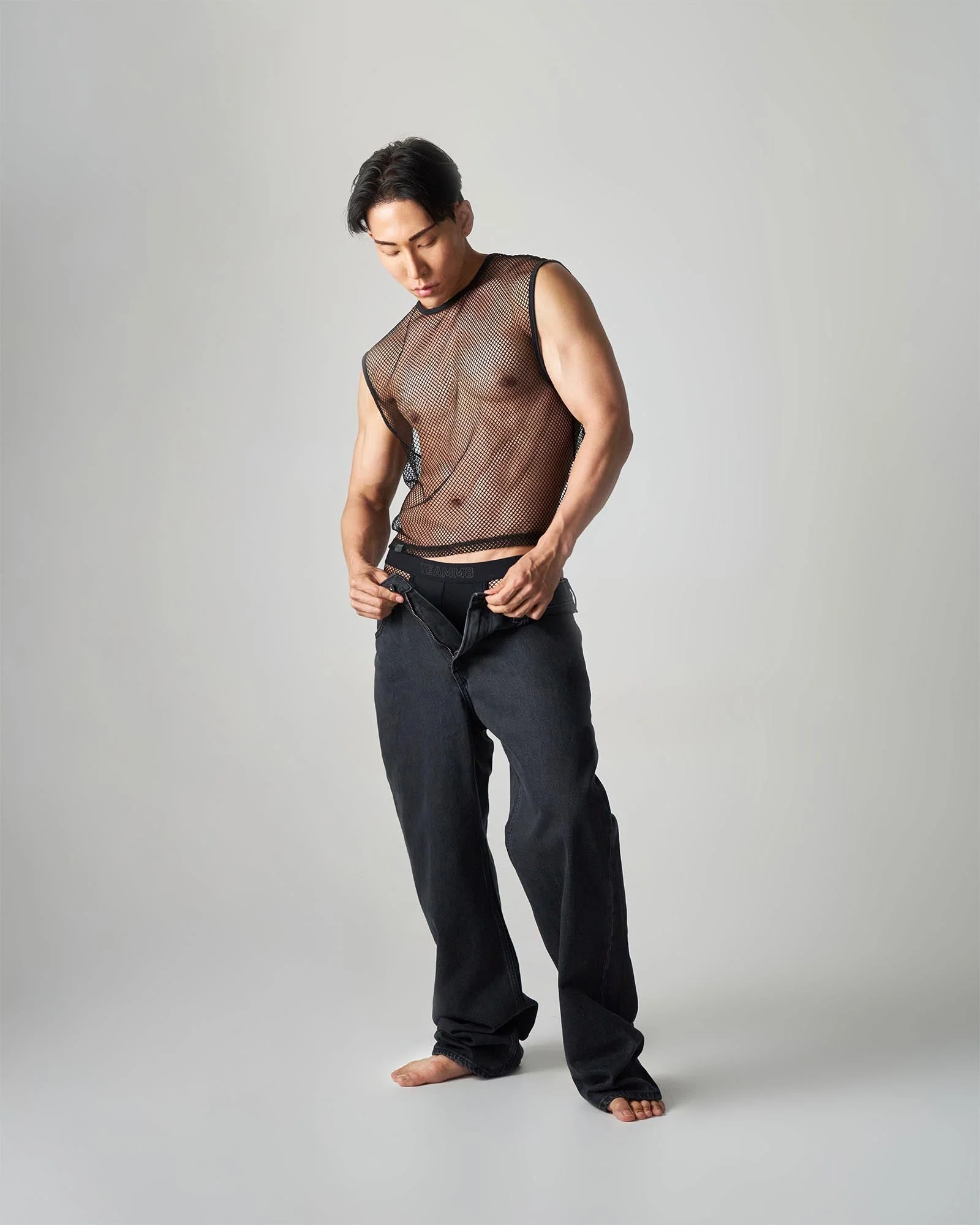 TEAMM8 Edge Net Muscle Tank Jet - Image 5