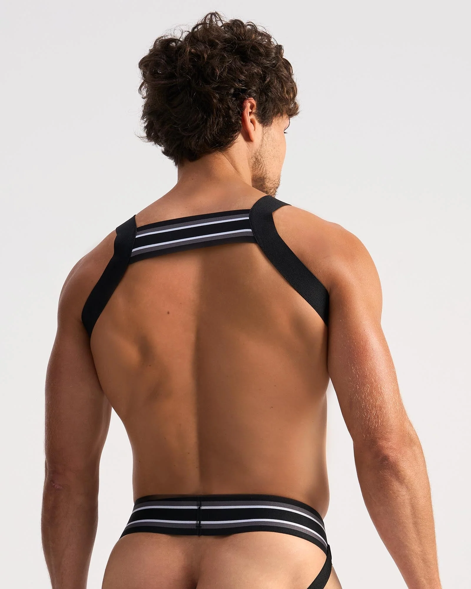 TEAMM8 Locker Room Harness - Jet - Image 2