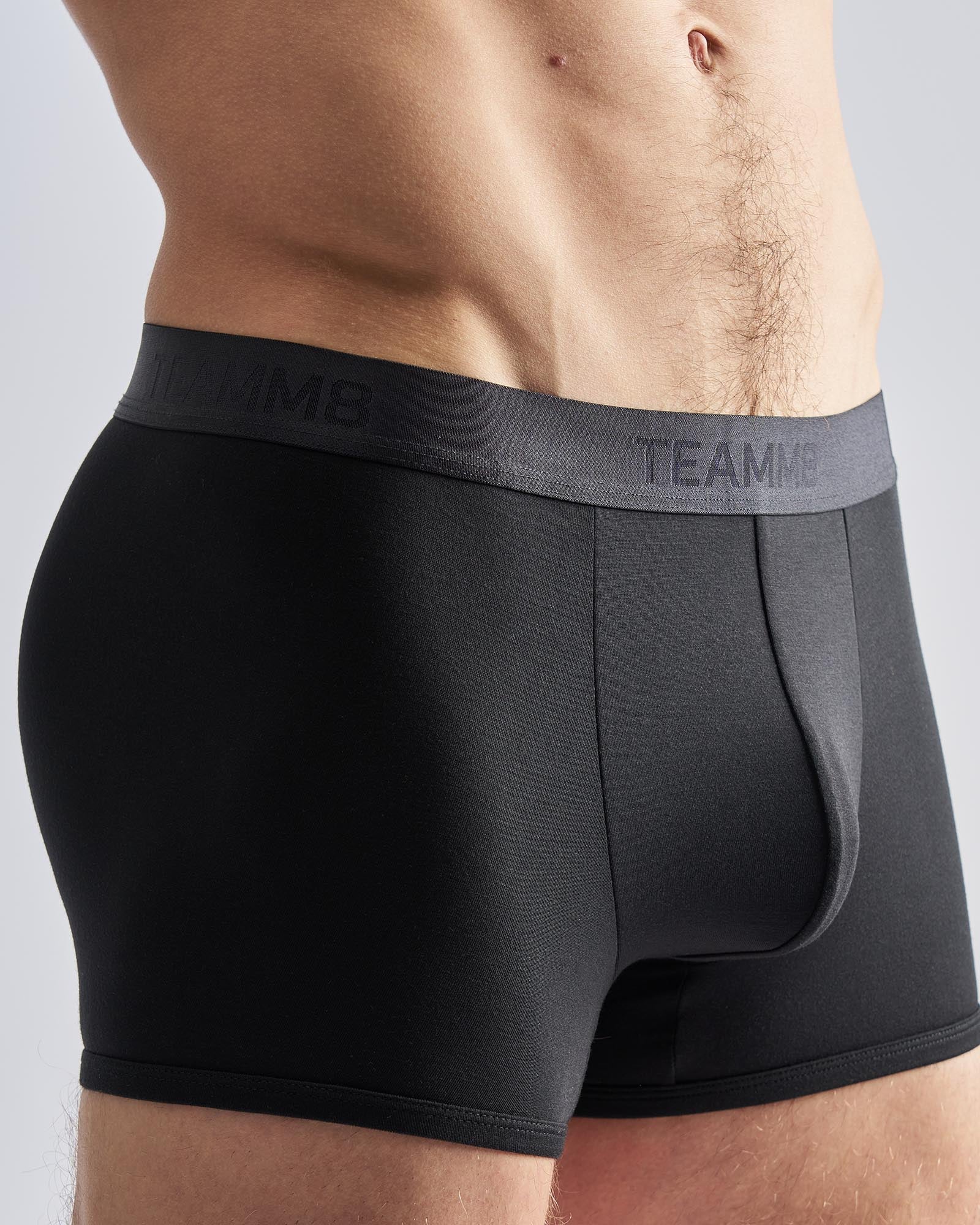 TEAMM8 Reign Trunk - Onyx - Image 4