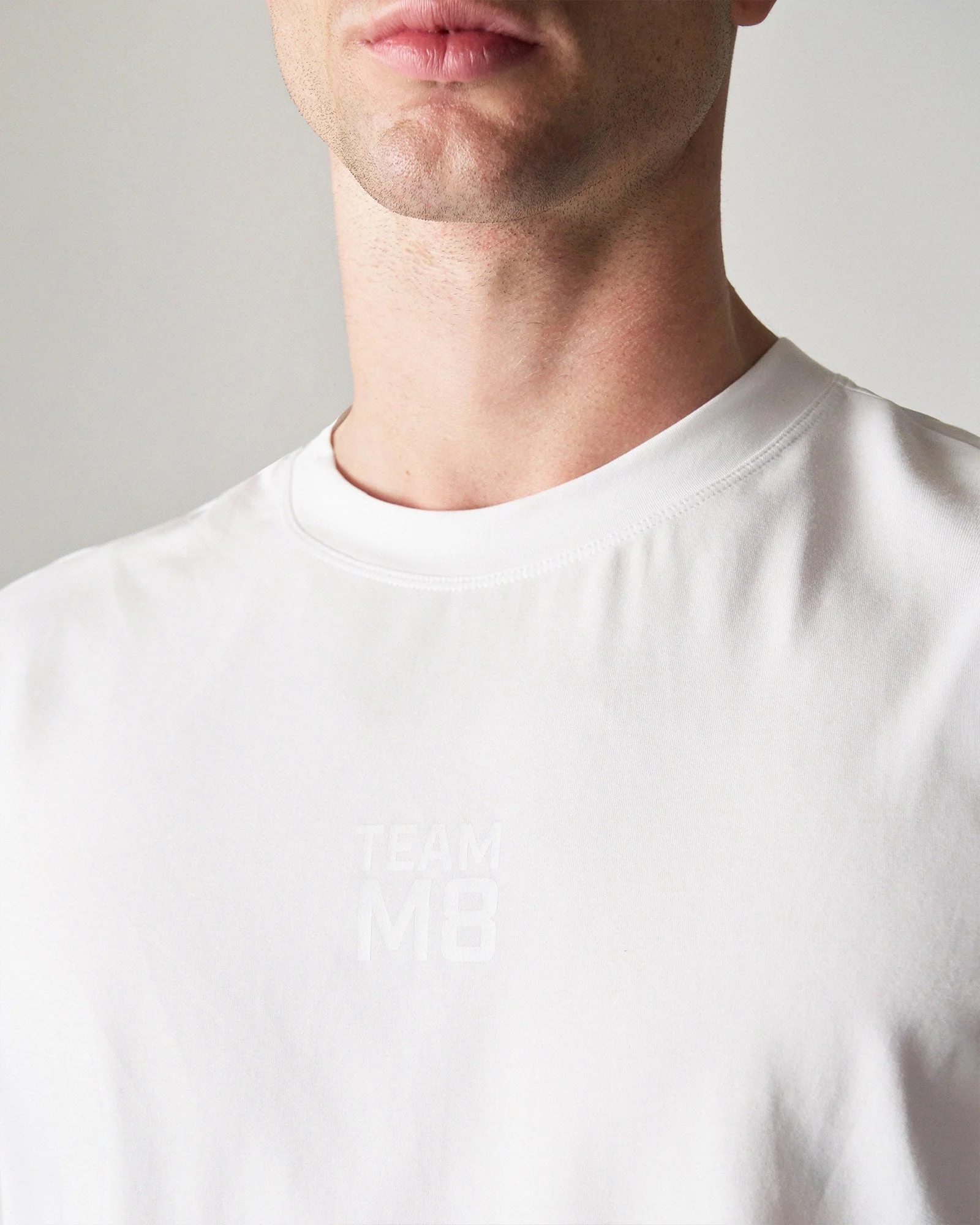 TEAMM8 Strike Box Muscle Tank 2.0. - White - Image 4