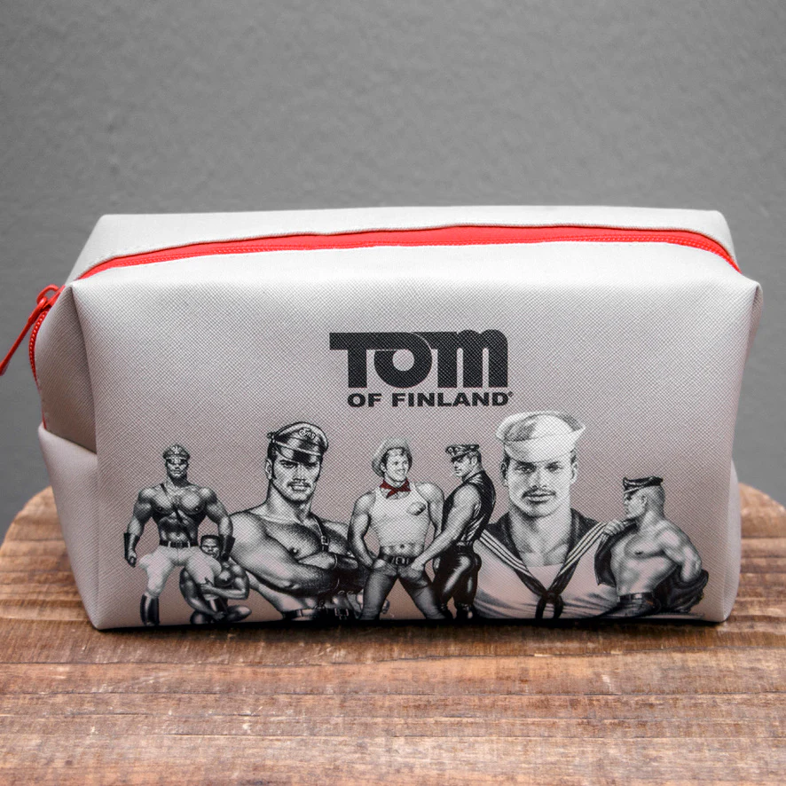TOM OF FINLAND TOILETRY BAG - Image 5