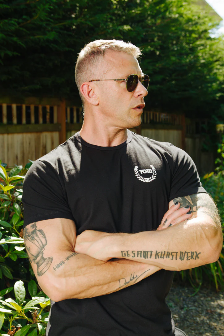 TOM OF FINLAND X HIRO CLARK SALUTE TEE - Image 2