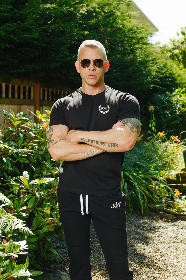 TOM OF FINLAND X HIRO CLARK SALUTE TEE - Image 4