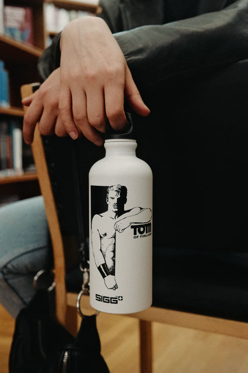 TOM OF FINLAND x SIGG WATER BOTTLE WHITE - Image 2
