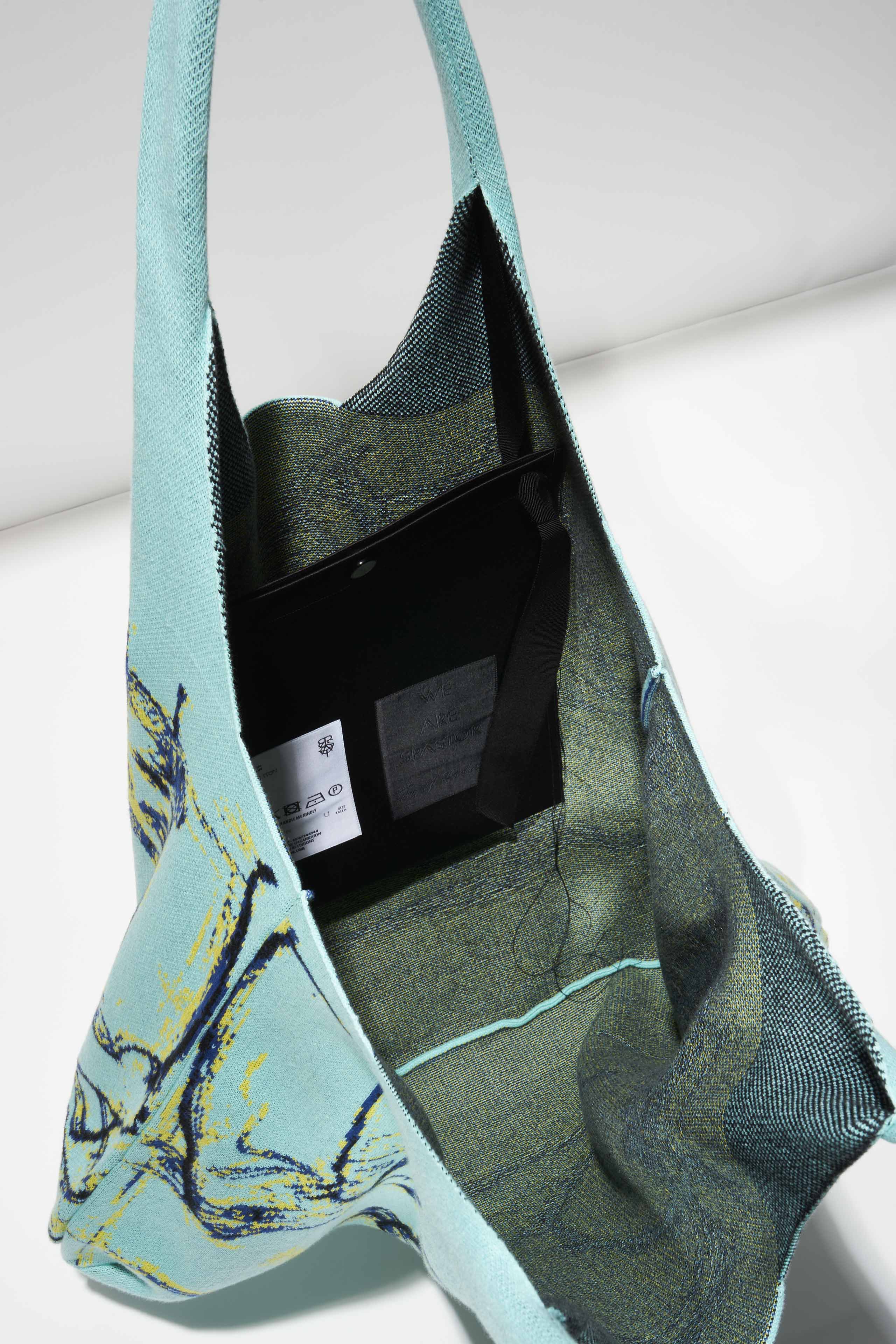 TOM OF FINLAND x WE ARE SPASTOR TOTE MINT - Image 5