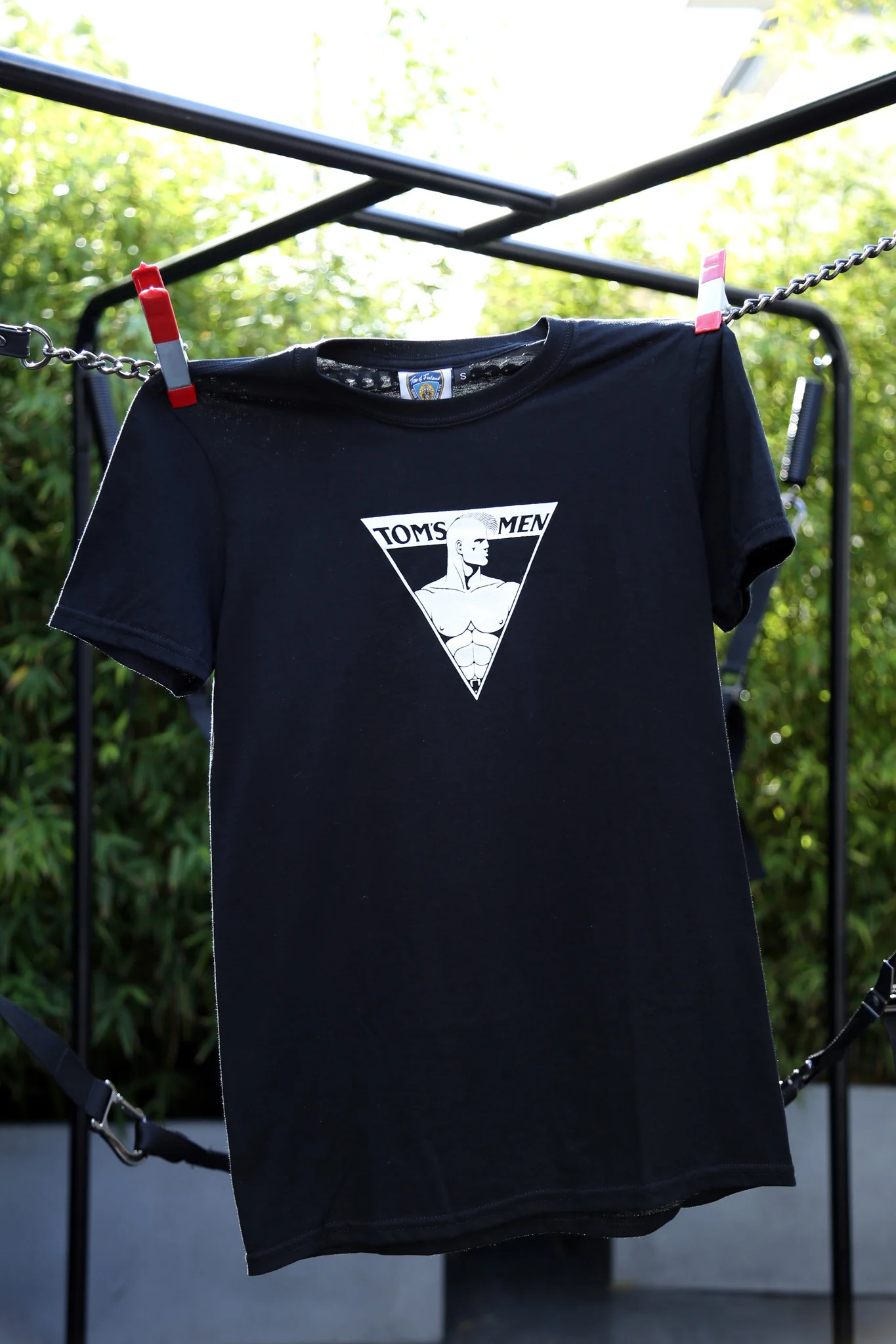 Tom's Men T-Shirt - Image 4