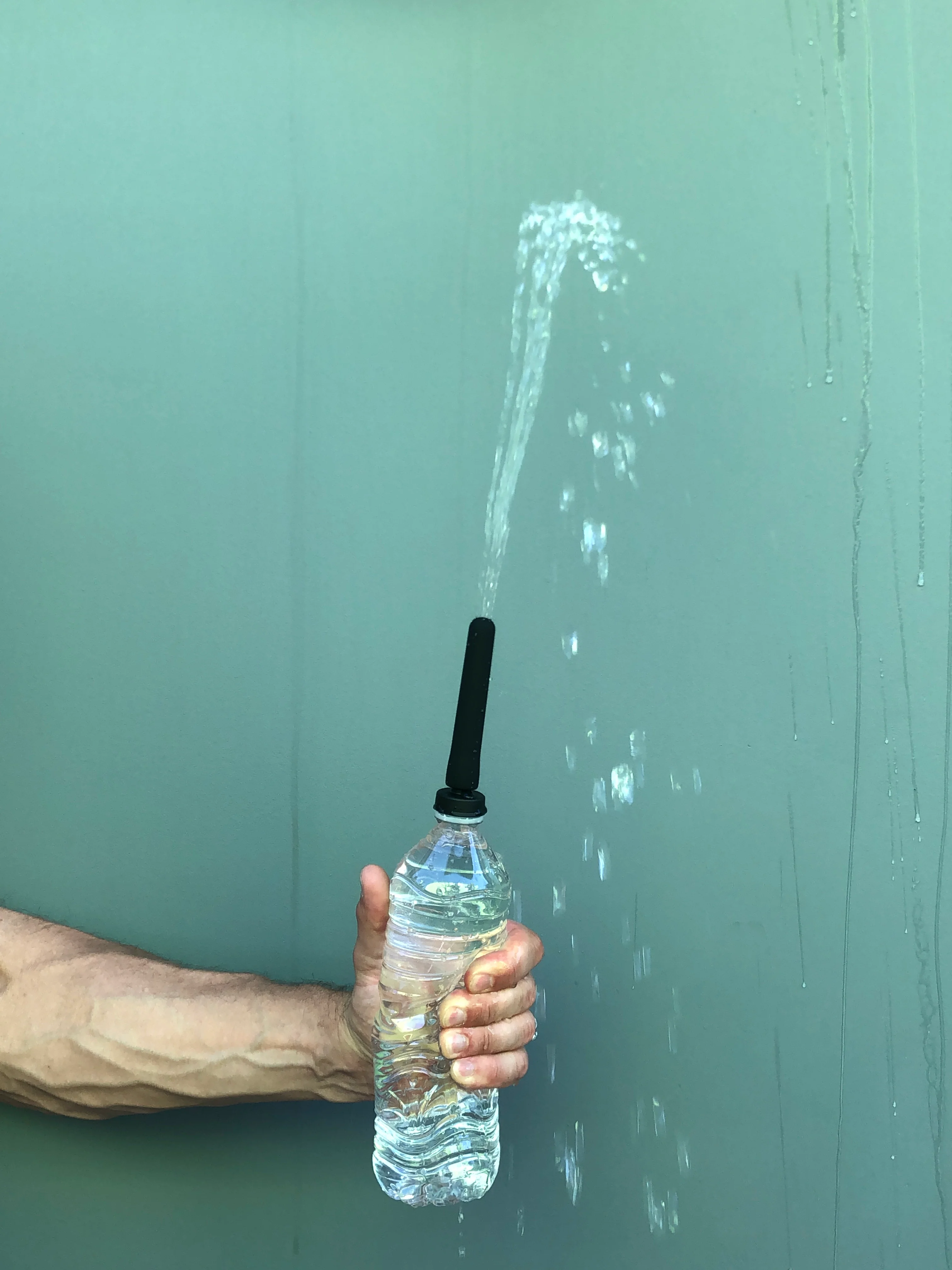 Travel Douche Water Bottle Adapter Set - Image 3