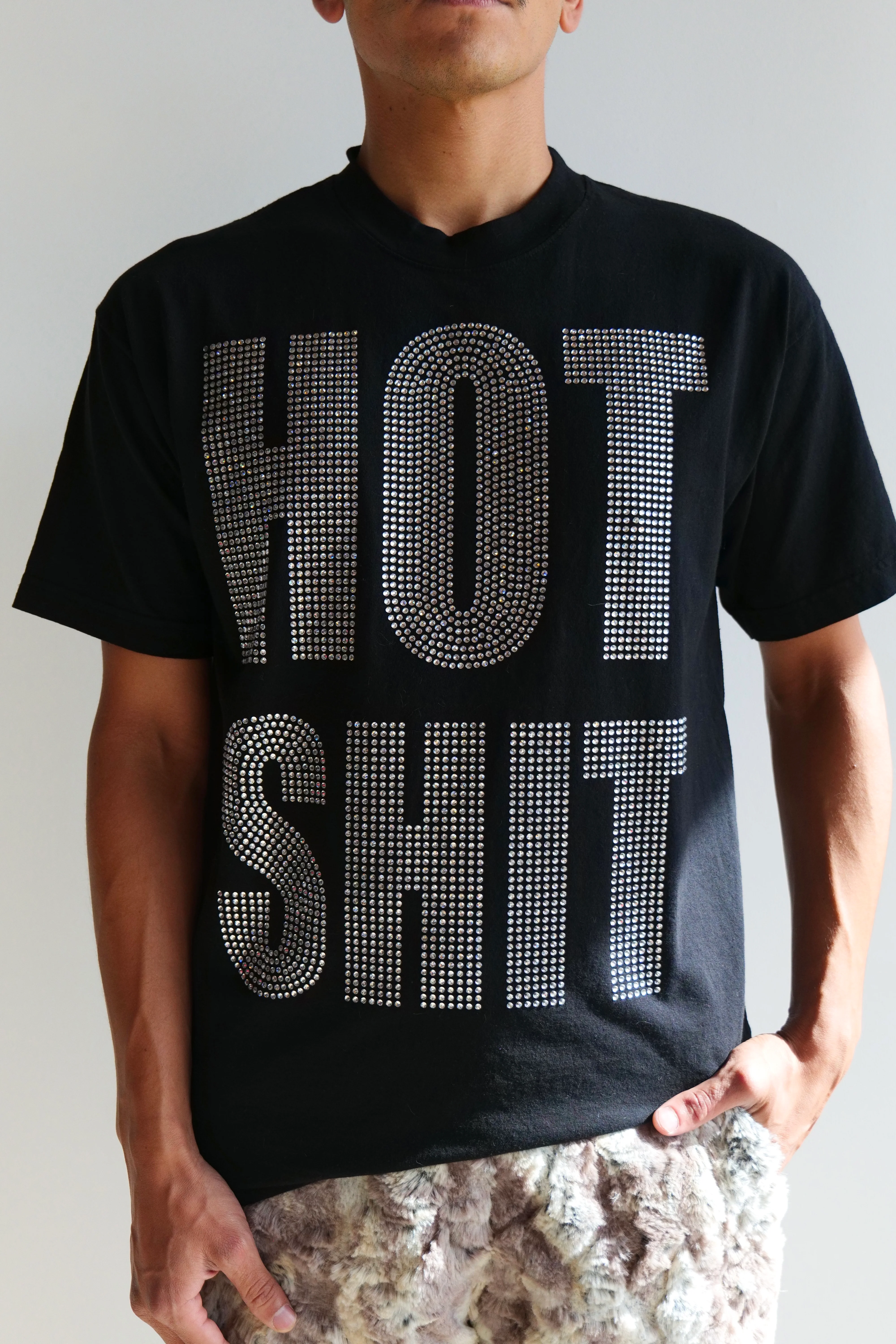 WHOLE HOT SHIT RHINESTONE TEE BLACK - Image 2
