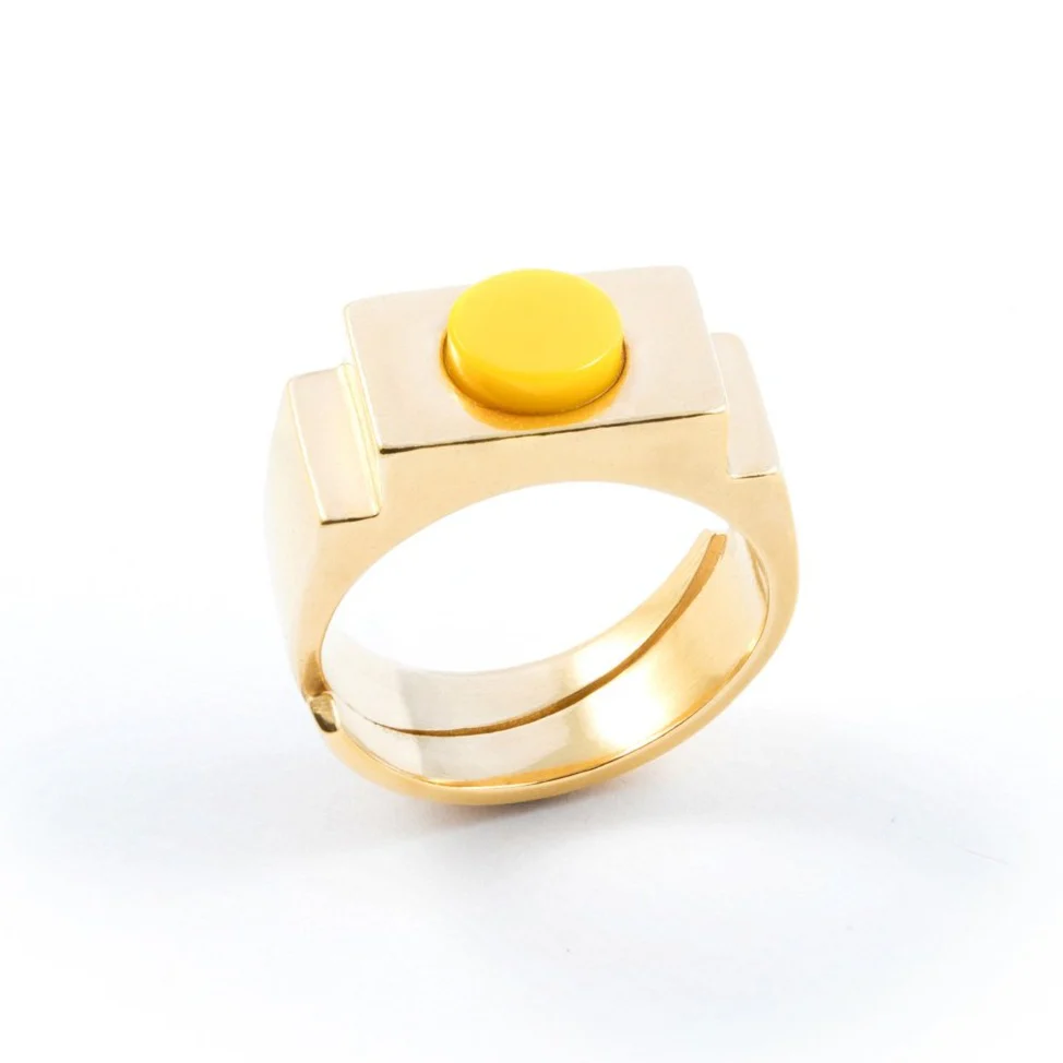 Yellow Circle Ring Gold by Jonathan Johnson - Image 3